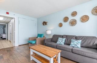 Cozy 1 BR Condo- Immaculate Oceanfront Views- Monterey Bay 1617 - Myrtle Beach - 2