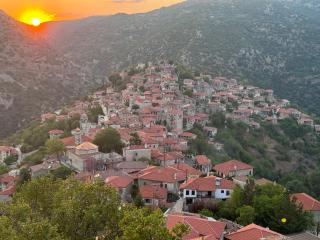 Traditional stone house - Dimitsana - 8