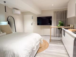 LUX Stylish Studio, 24Hr Security - Mouille Point, Walk to Promenade & 5mins to Beach ! - Città del Capo - 4
