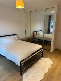 Stunning 1 bedroom apartment - 0