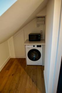 34b field road - 8