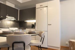 Snowberry City Apartment - 5