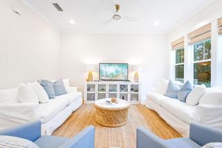 OnHoliday30A by Stay on 30A- Pool, Bikes, Golf Cart - Inlet Beach - 3
