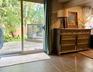 Garden-view Studio with king bed, Free parking, 3kms to UTM - Mississauga - 7