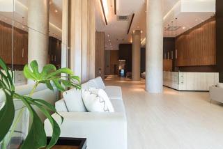 Flat de alto padrão, andar alto - 7