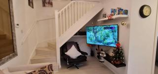 Lomond Gardens Place - 2