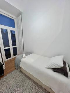 Room single Lisbon Center - Lissabon - 8