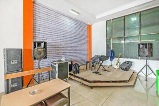 OYO 1906 Zhafira Guest House Syariah - Makassar - 5