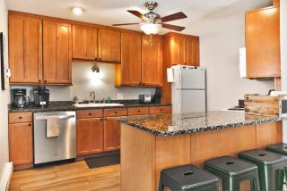 2 br across from Park City Canyons Village Views! - 3