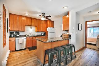 2 br across from Park City Canyons Village Views! - 7