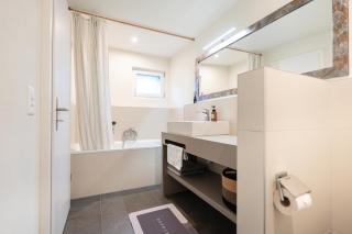 Modern designed, luxury mountain view Apartment - Kandersteg - 1