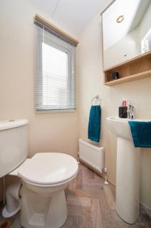 Golden Palm Resort - Sequoia Grove - Coastal Caravan Breaks - Chapel St. Leonards - 6
