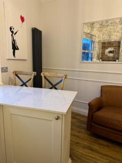 Luxury 2 bed apartment with City wall views - York - 4