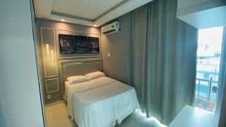 Riverfront Retreat Prime Location Apartment with Stunning Views of the RioNegro - Manaus - 0