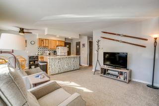 7 Mi to Ski Resort Dillon Condo with Mtn Views - Dillon - 6