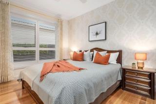 Luxurious Georgian Style Family Home with Cinema - 2