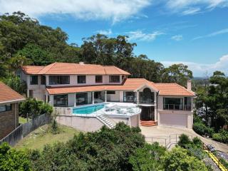 Panoramic Oceanview Manor - Nelson Bay - 8