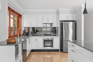 Palm Paradise Near the Beach - Avoca Beach - 5