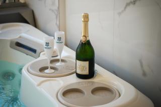 Villa Bono Jacuzzi & Spa - Saint-Laurent-du-Var - 4