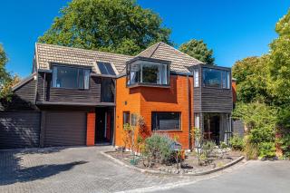 Fendalton Rose Garden Retreat Holiday Home - Christchurch - 0