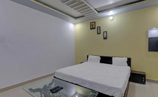 Hotel O Sri Krishna Palace - 1