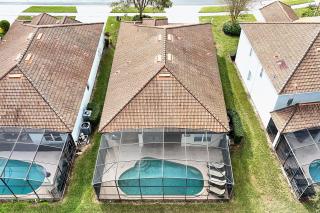 Personally Designed Home w/ Pool, Game Room near Disney - Orlando - 1