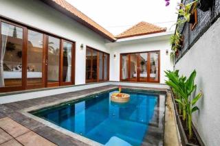 Uma Ayu Villa Garden View - 9
