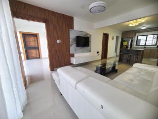 Cama king, piscina 3 habitacines - 0