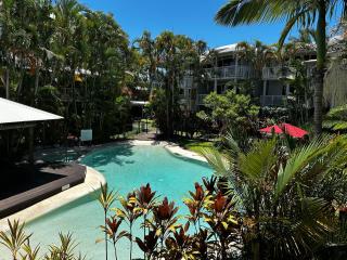 Serenity style and space in tropical surrounds - Noosaville - 6
