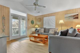 Summer Cottage Unit 1 - Myrtle Beach - 3