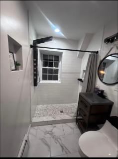 Your Home Away From Home - North Bergen - 3