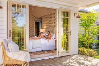 Muskoka Luxe Retreat with Pool Spa & Fire Pit - Mount Martha - 5