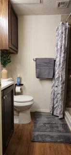 Cozy Updated Cove of Heaven, 5mins to Lake Hefner! - Oklahoma City - 3