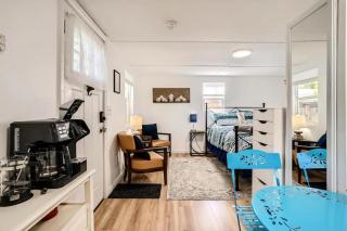 Warm and Cool 1BR house W Denver - 7