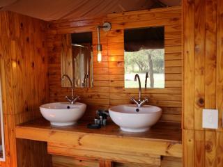 Ngata Safari Lodge - Hammanskraal - 2