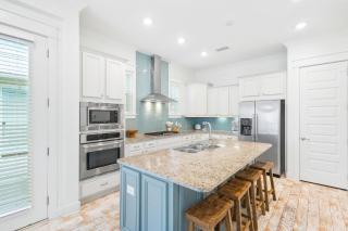SeaWise by Stay on 30A- Pool, Bikes, Golf Cart - Inlet Beach - 2
