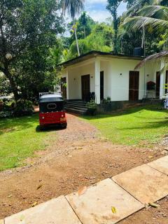 Wasantha holiday Home - Hikkaduwa - 0