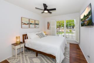 Spacious Family Home 10 minutes from beach - 3
