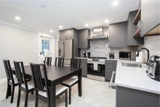 Elegant and Roomy Forest Getaway - 3