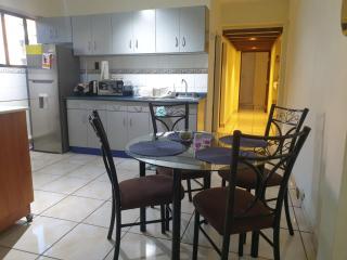 Isabela´s Quality Accommodation - San Salvador - 7
