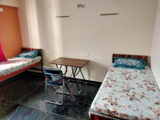 Stoneroof guest pg - Bangalore - 1