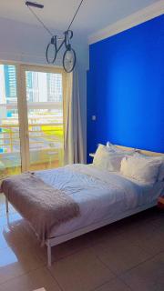 Aesthetic Blue Studio on Marina Walk - 4