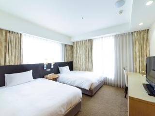 Nishitetsu Resort Inn Naha - Naha - 8