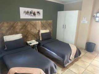 Hluzu Guest House - Hluhluwe - 9