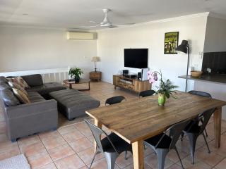 Large apartment , close to beach - 5