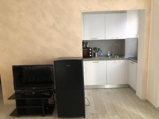 Lovely 2 room apartment with small garden - Milão - 5