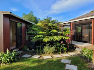 Waipu Tropical Escape - A Central Oasis! - 4