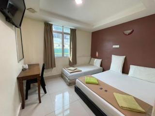 SV Andalas Hotel - 0