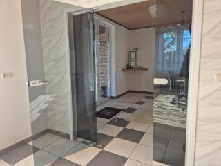 Afgelegen woning met buitenjacuzzi en vergaderruimte ! - Pelt - 4