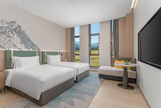 Holiday Inn Liaoyuan City Center by IHG - 2